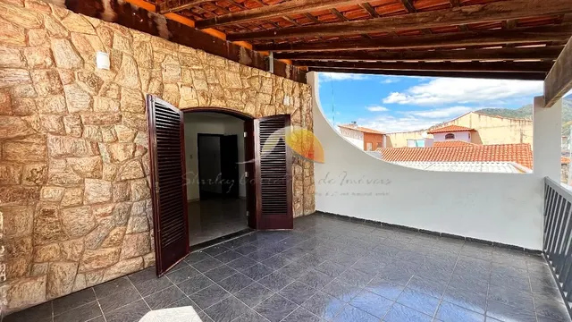 Foto 1 de Sobrado de 3 quartos (1 suíte com sacada) e garagem para 2 carros, Santa Rita de Cássia