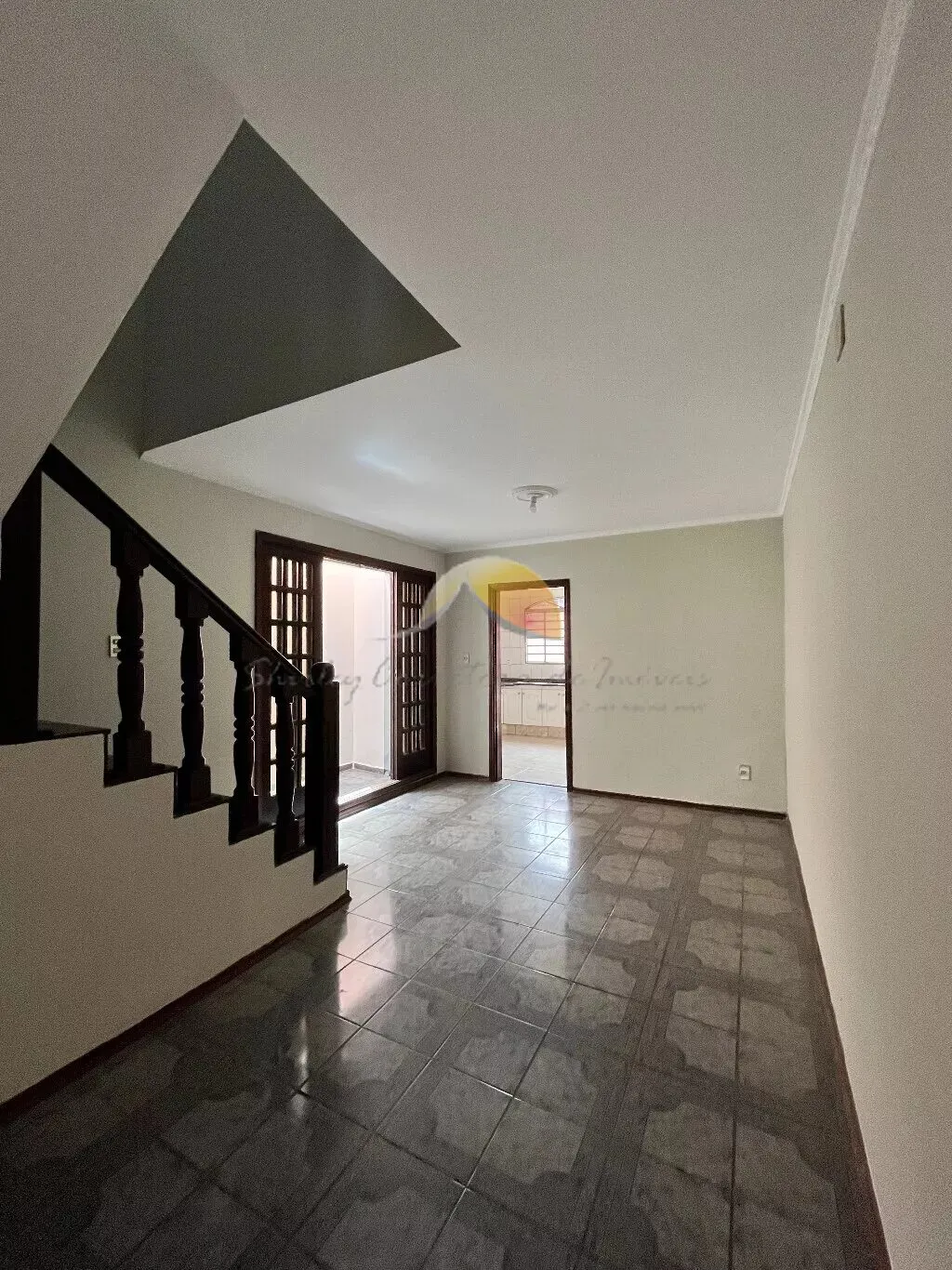 Foto 8 de Sobrado de 3 quartos (1 suíte com sacada) e garagem para 2 carros, Santa Rita de Cássia