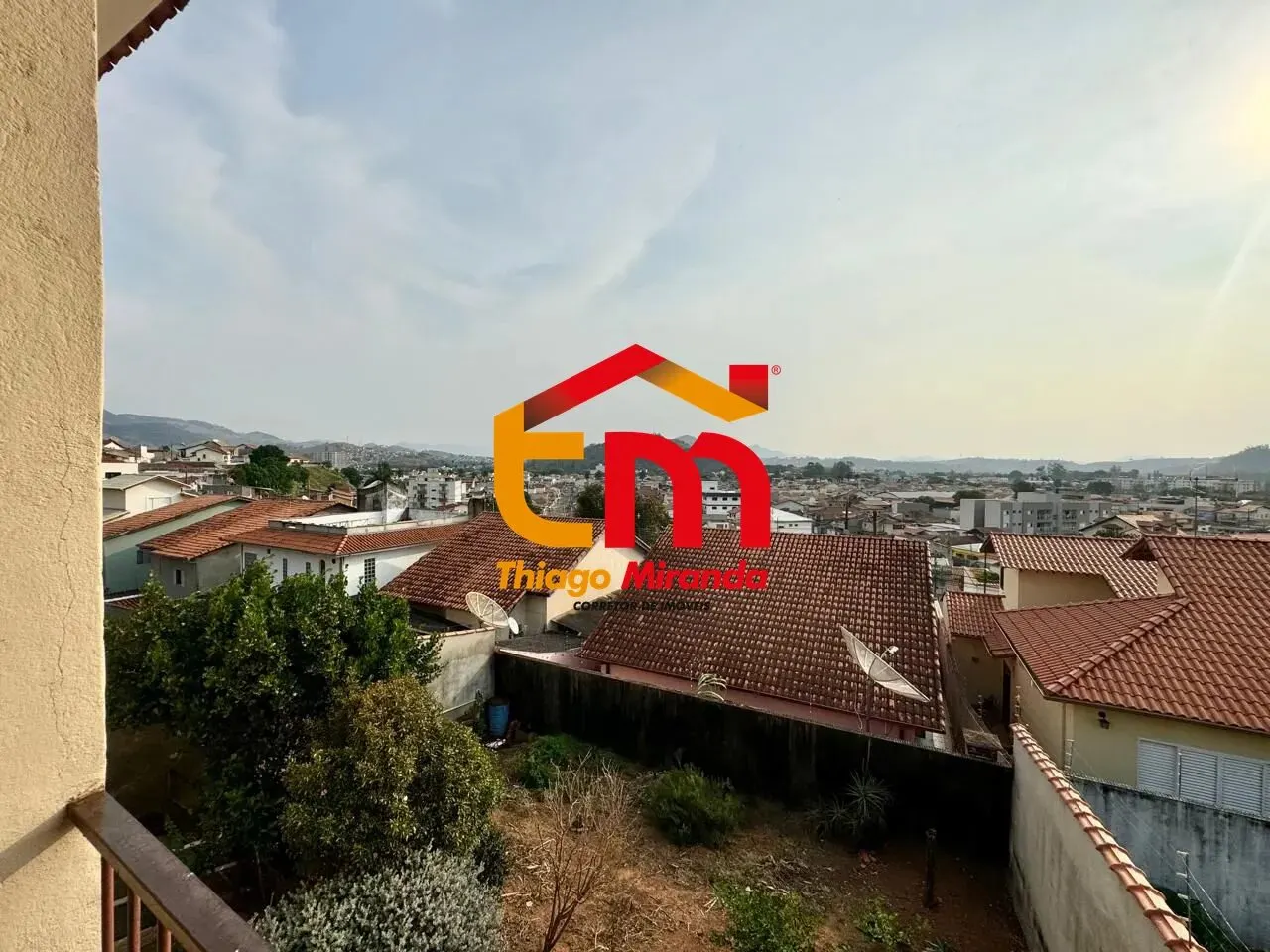 Foto 2 de Sobrado de 3 quartos com vista para a cidade e quintal, Morro Chic