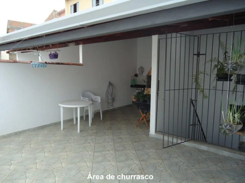 Foto 5 de Sobrado de 3 quartos (1 suíte) com terraço e churrasqueira, Morro Chic
