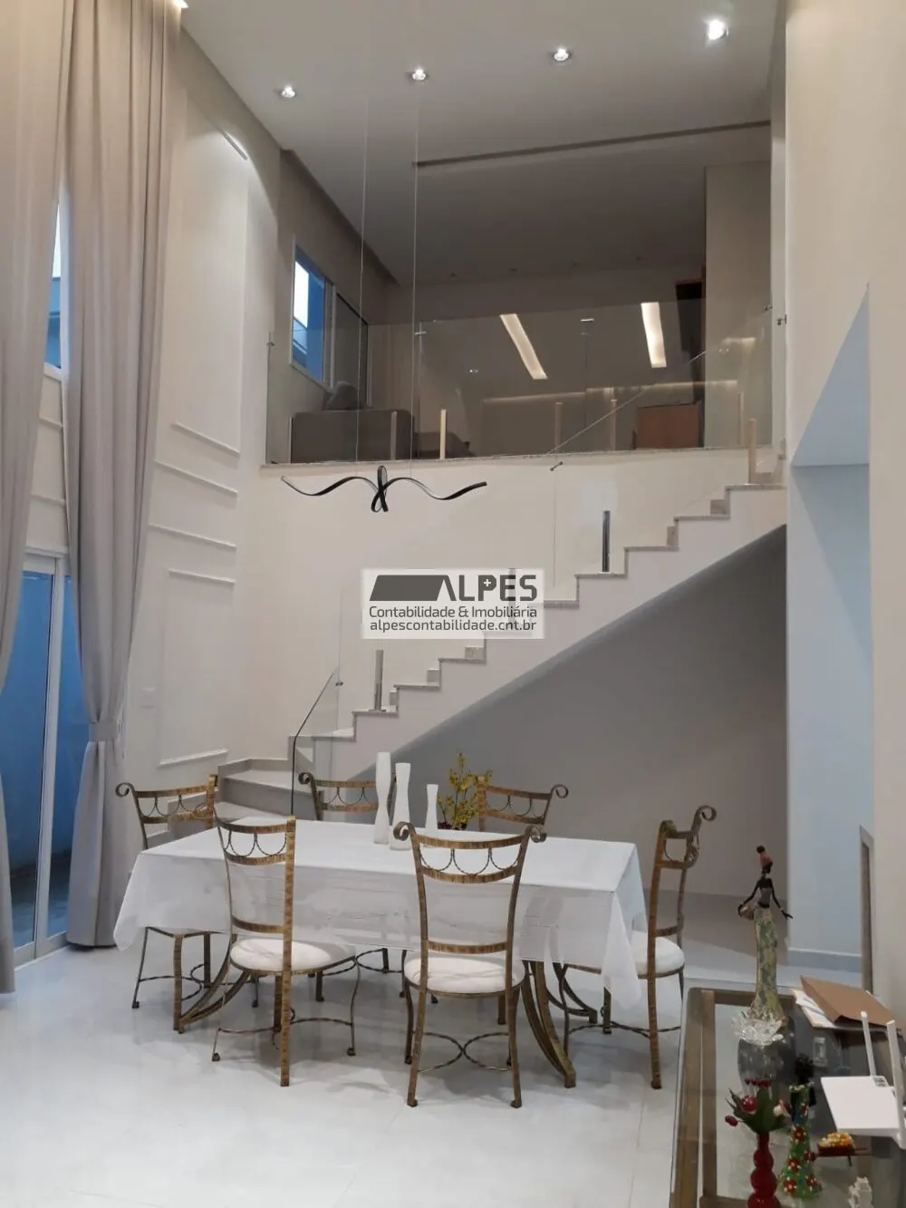 Foto 5 de Sobrado de 3 quartos (1 suíte) com pé direito duplo e jardim, BPS