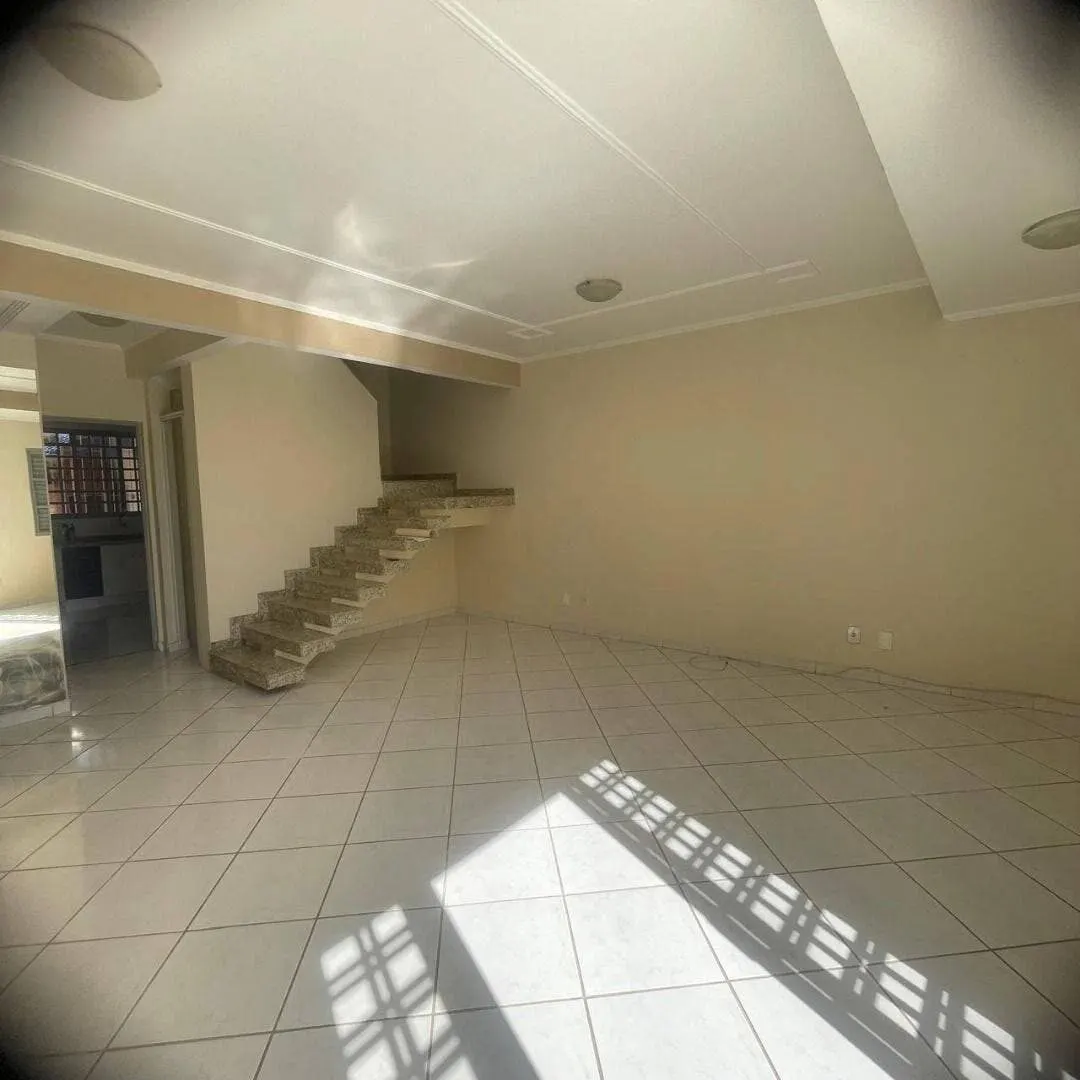 Foto 3 de Sobrado de 3 quartos (1 suíte) com área de churrasqueira e garagem, Medicina