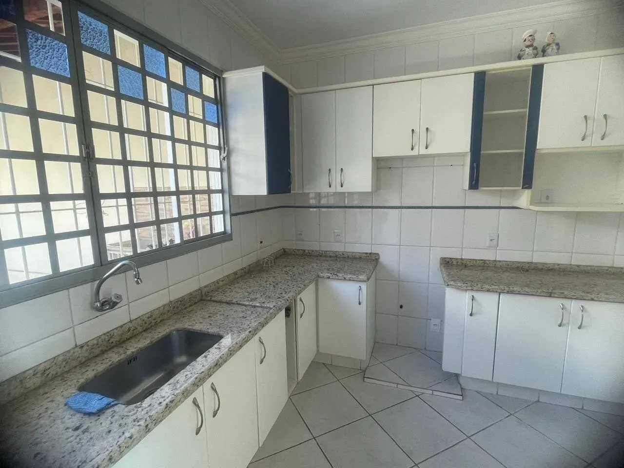 Foto 4 de Sobrado de 3 quartos (1 suíte) com área de churrasqueira e garagem, Medicina