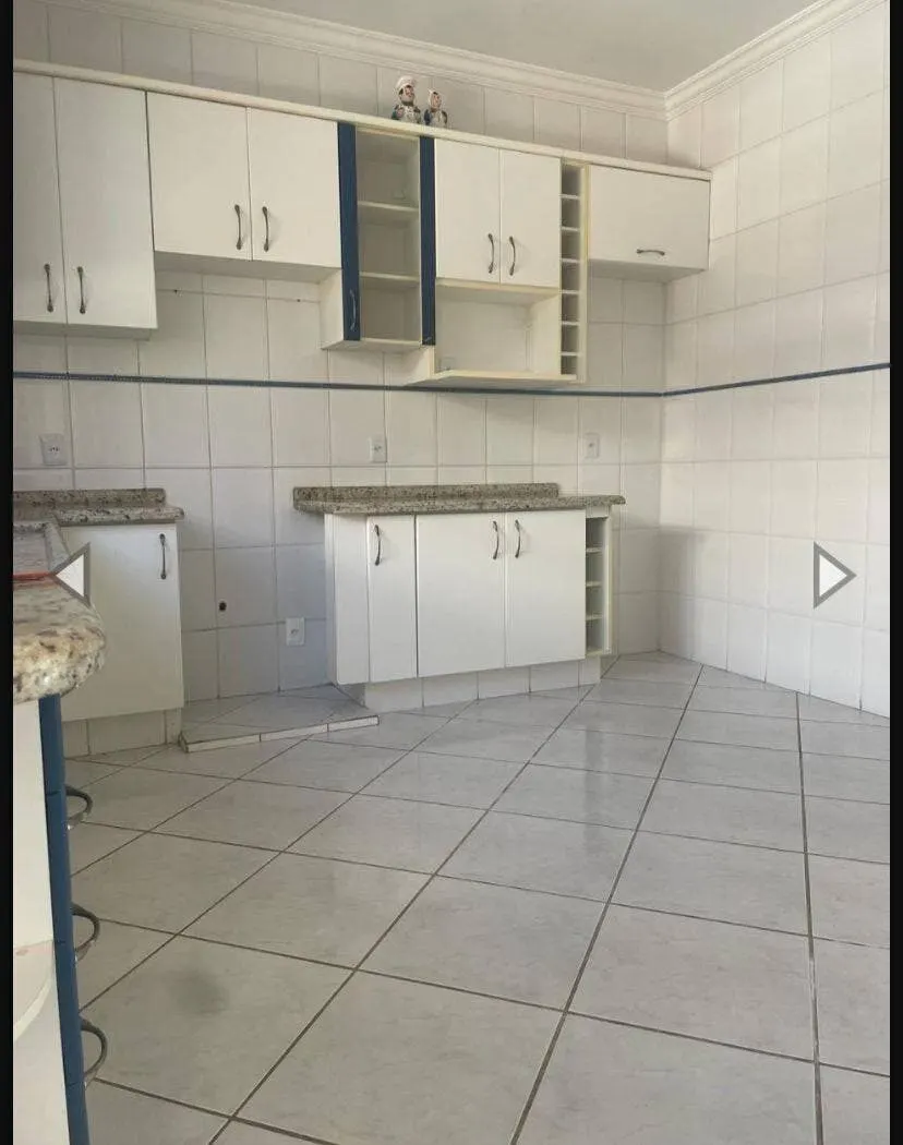 Foto 5 de Sobrado de 3 quartos (1 suíte) com área de churrasqueira e garagem, Medicina