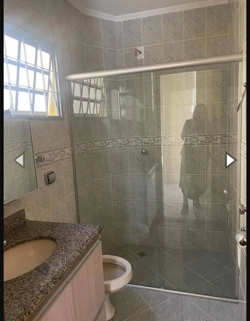 Foto 7 de Sobrado de 3 quartos (1 suíte) com área de churrasqueira e garagem, Medicina
