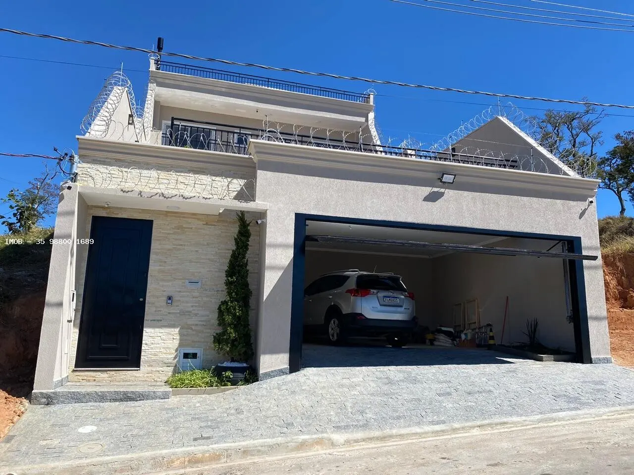 Foto 4 de Sobrado alto padrão de 3 quartos (1 suíte) com piscina aquecida e energia solar, Distrito Industrial