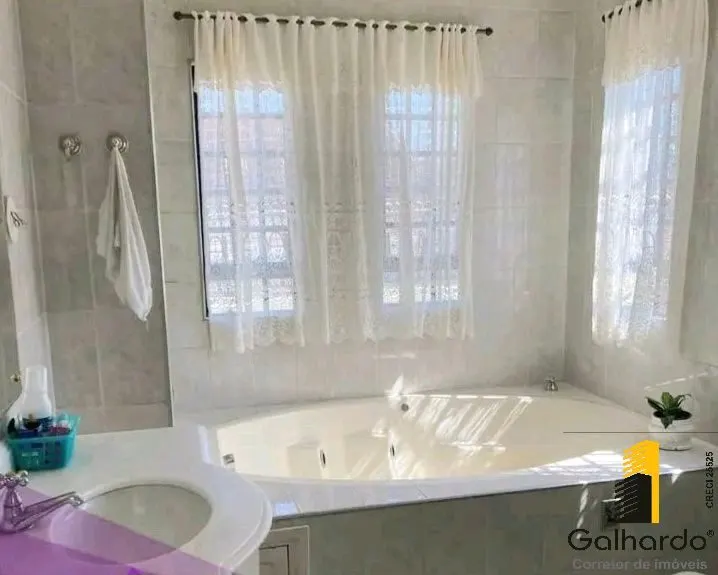 Foto 5 de Sobrado de 3 quartos (1 suíte com hidro) com piscina, Medicina