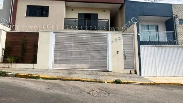 Foto 1 de Sobrado de 3 quartos (1 suíte) com piscina e área de churrasco, Medicina