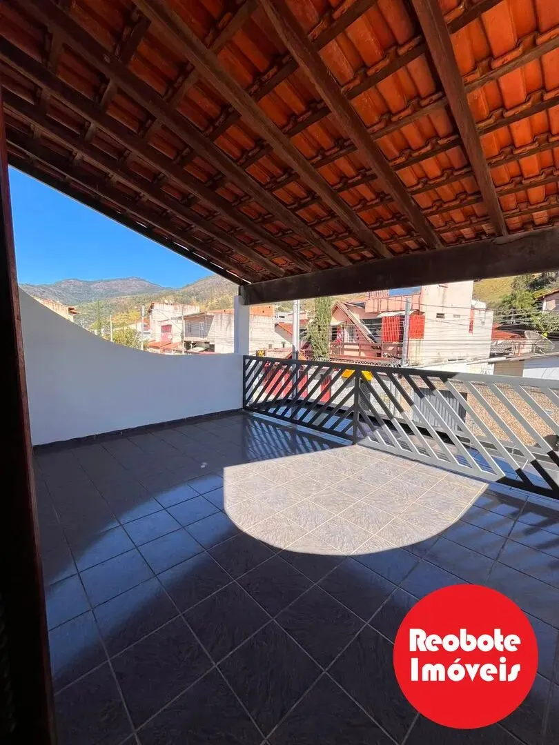 Foto 2 de Sobrado de 3 quartos com suíte e varanda ampla, Santa Rita de Cássia