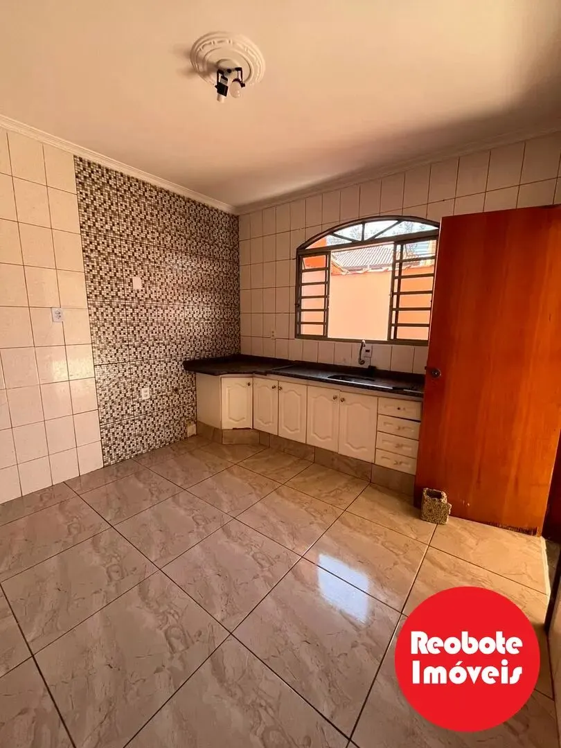 Foto 6 de Sobrado de 3 quartos com suíte e varanda ampla, Santa Rita de Cássia