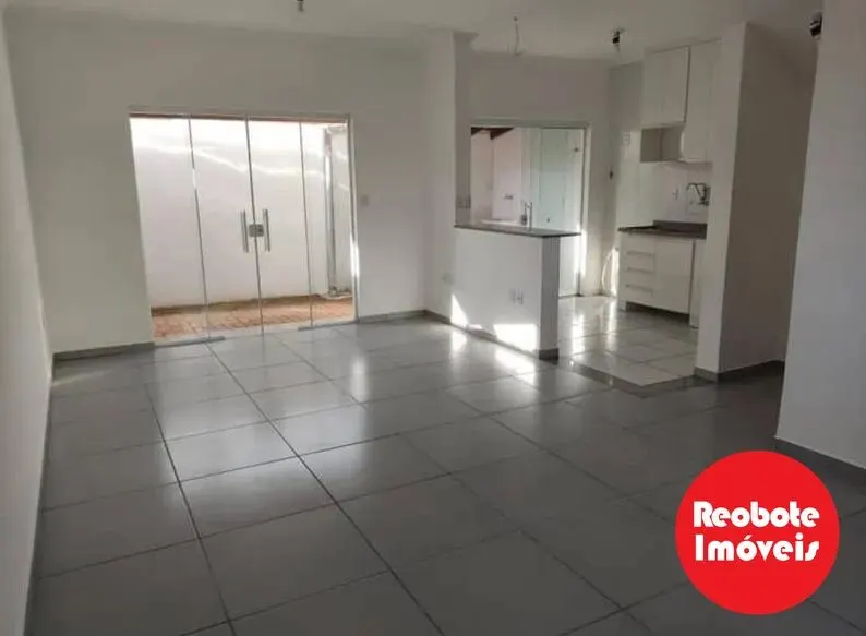 Foto 2 de Sobrado de 3 quartos (1 suíte) em condomínio fechado, Boa Vista