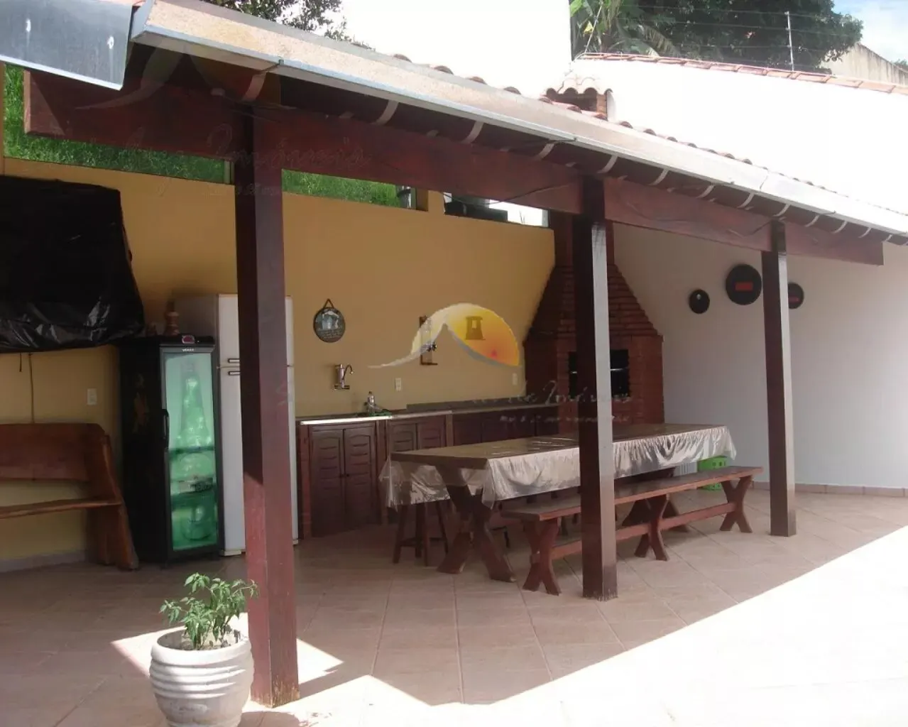 Foto 3 de Sobrado de 3 suítes com varanda, sauna e área de churrasco, Morro Chic