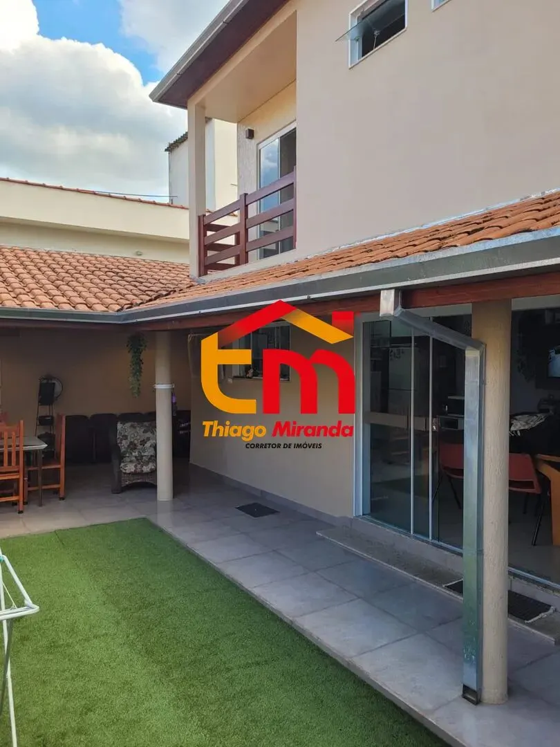 Foto 2 de Sobrado de 3 suítes com piscina, espaço gourmet e lareira, Pinheirinho