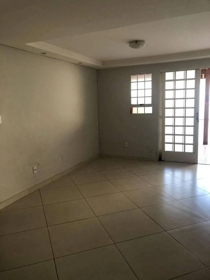 Foto 6 de Sobrado de 4 quartos (1 suíte) com quintal e vaga para 4 carros, Vila Rubens