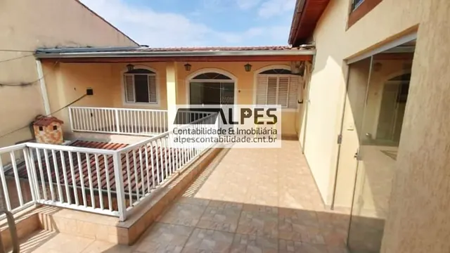 Sobrado de 4 quartos (1 suíte) com ponto comercial e área gourmet, Avenida