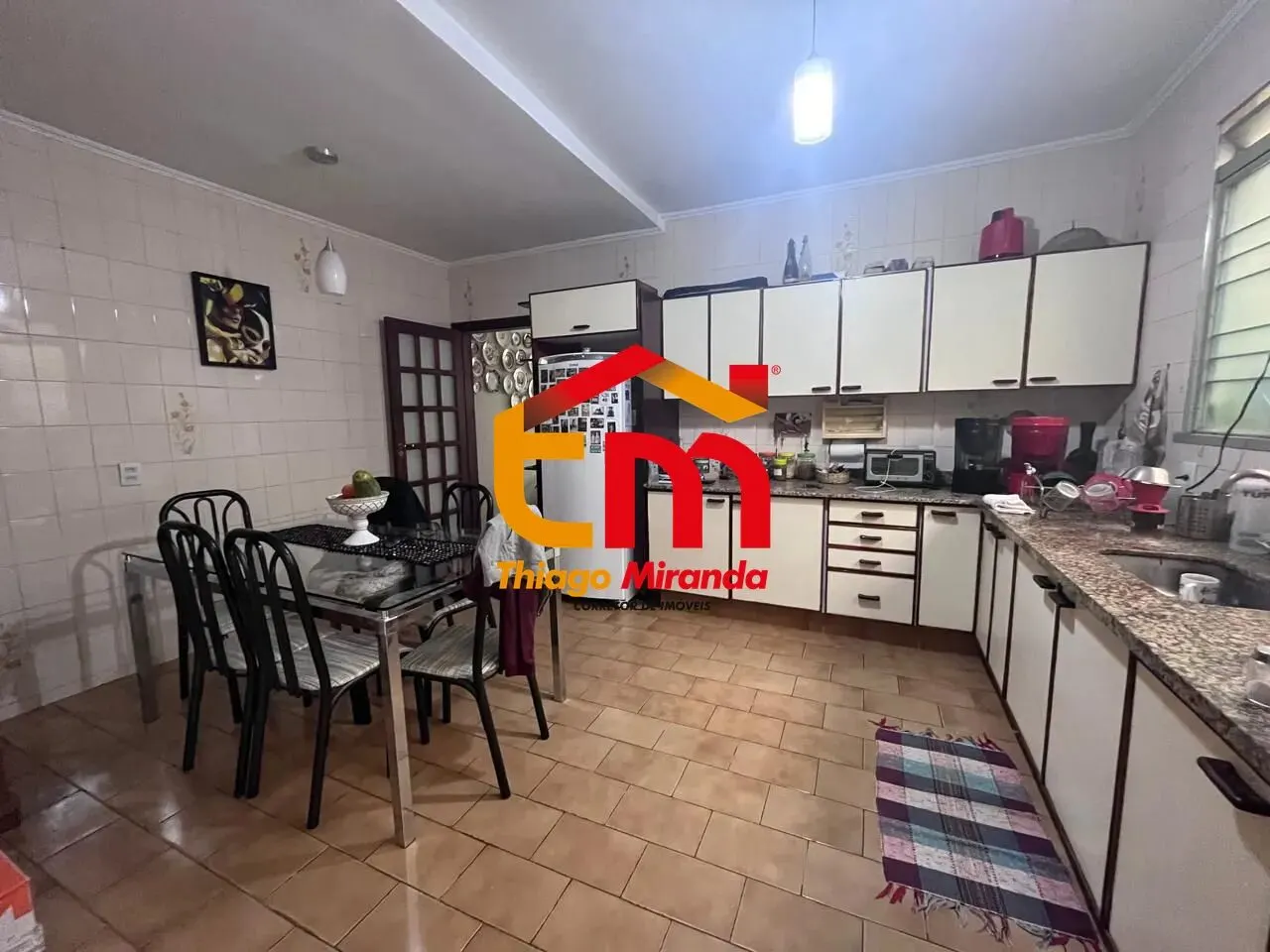 Foto 3 de Sobrado de 4 quartos (1 suíte) com terraço coberto e churrasqueira, Centro