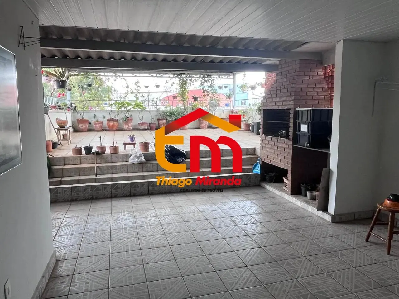 Foto 4 de Sobrado de 4 quartos (1 suíte) com terraço coberto e churrasqueira, Centro