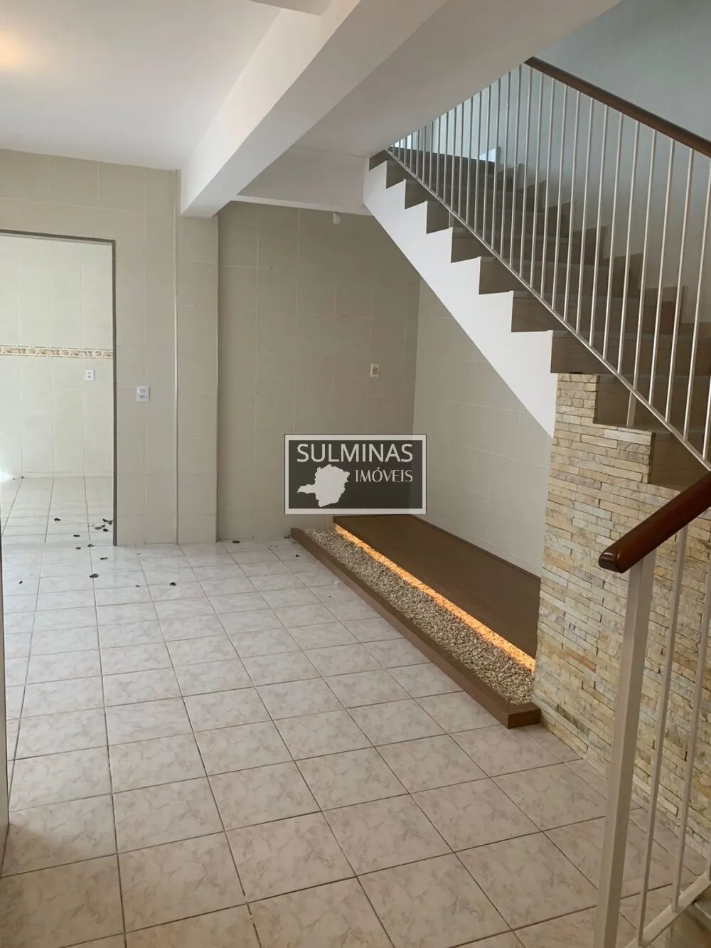 Foto 4 de Sobrado de 4 quartos (1 suíte) com quintal amplo e garagem, Centro
