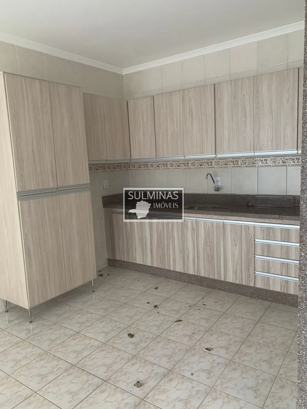 Foto 5 de Sobrado de 4 quartos (1 suíte) com quintal amplo e garagem, Centro