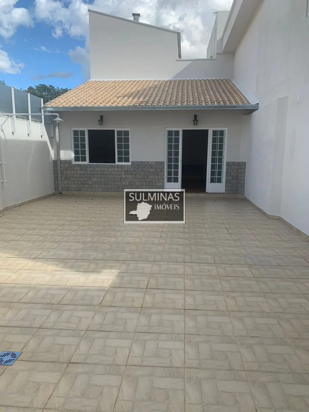 Foto 6 de Sobrado de 4 quartos (1 suíte) com quintal amplo e garagem, Centro