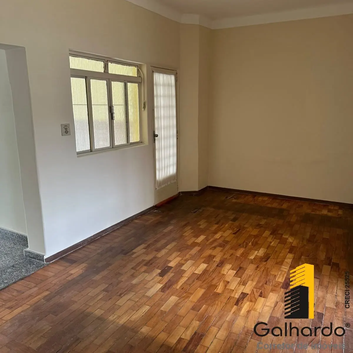 Foto 4 de Sobrado de 4 quartos (1 suíte) com piso de taco, Centro