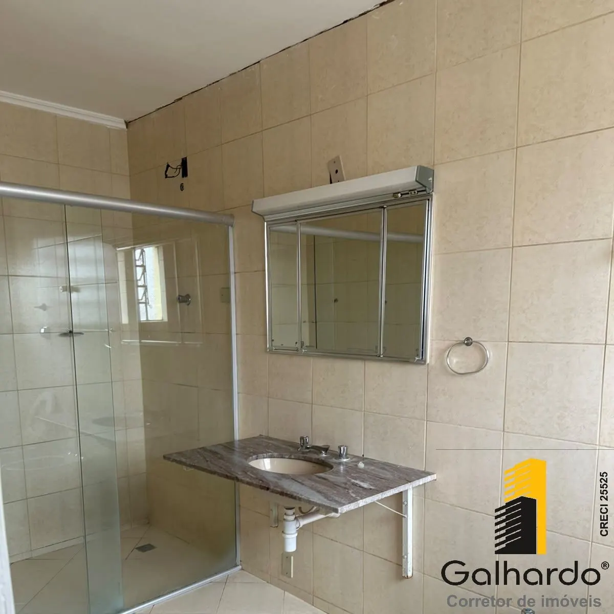 Foto 7 de Sobrado de 4 quartos (1 suíte) com piso de taco, Centro