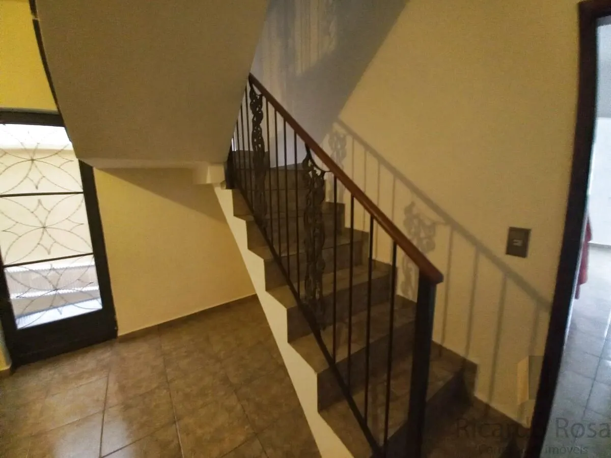 Foto 5 de Sobrado de 5 quartos (3 suítes) com sauna e área de churrasco perto da Fepi, Varginha