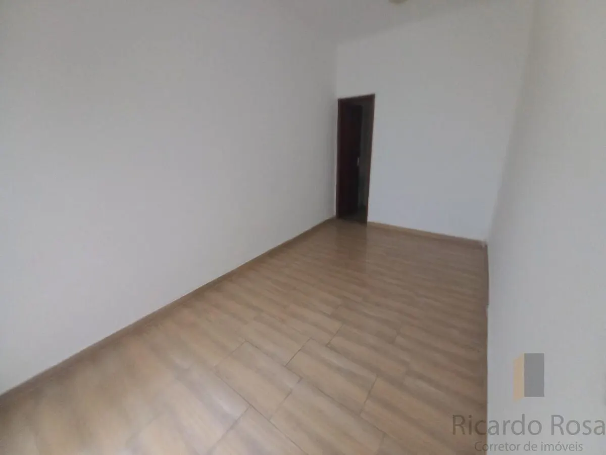 Foto 7 de Sobrado de 5 quartos (3 suítes) com sauna e área de churrasco perto da Fepi, Varginha