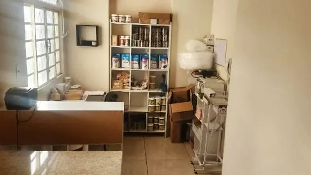 Foto 1 de Sobrado de 5 quartos com suíte externa e quintal privativo, Centro