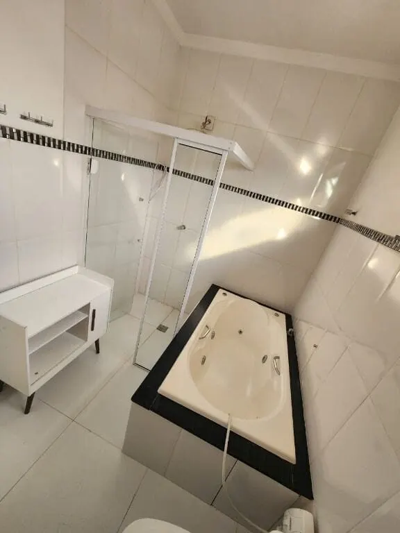 Foto 5 de Sobrado de 5 quartos com suíte externa e quintal privativo, Centro