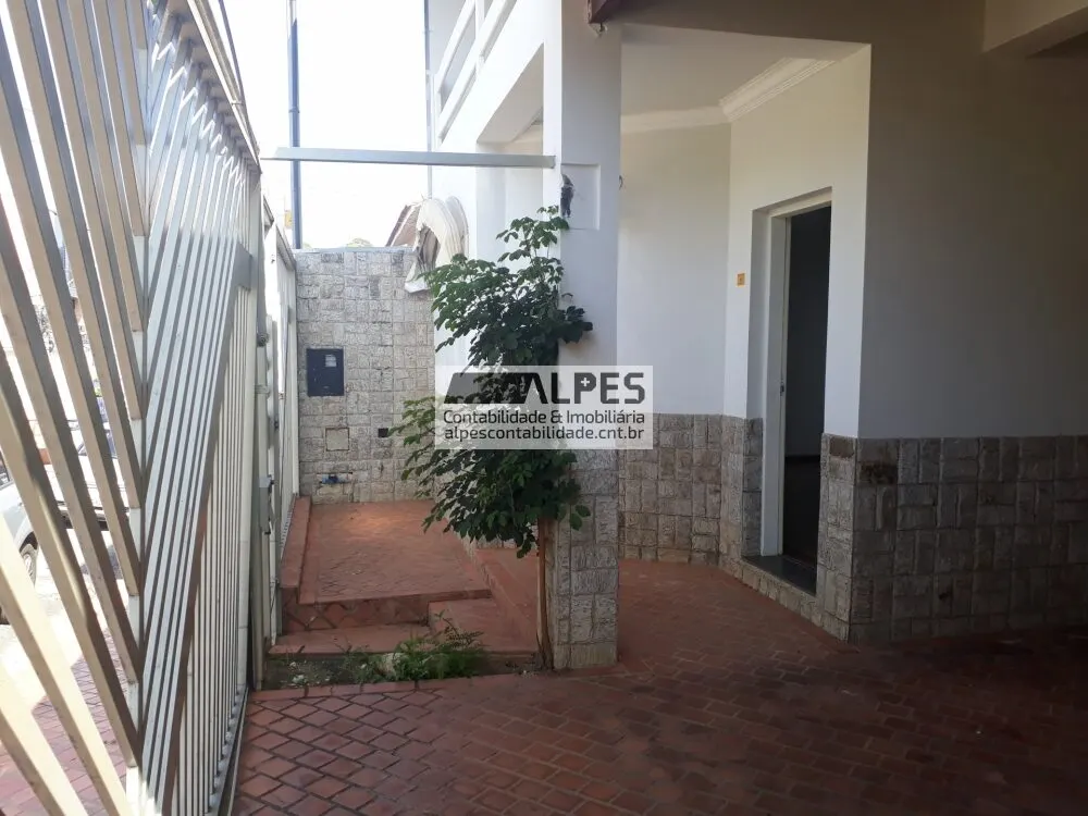 Foto 5 de Sobrado de 6 quartos (2 suítes) com espaço gourmet perto do Hospital Escola, Morro Chic