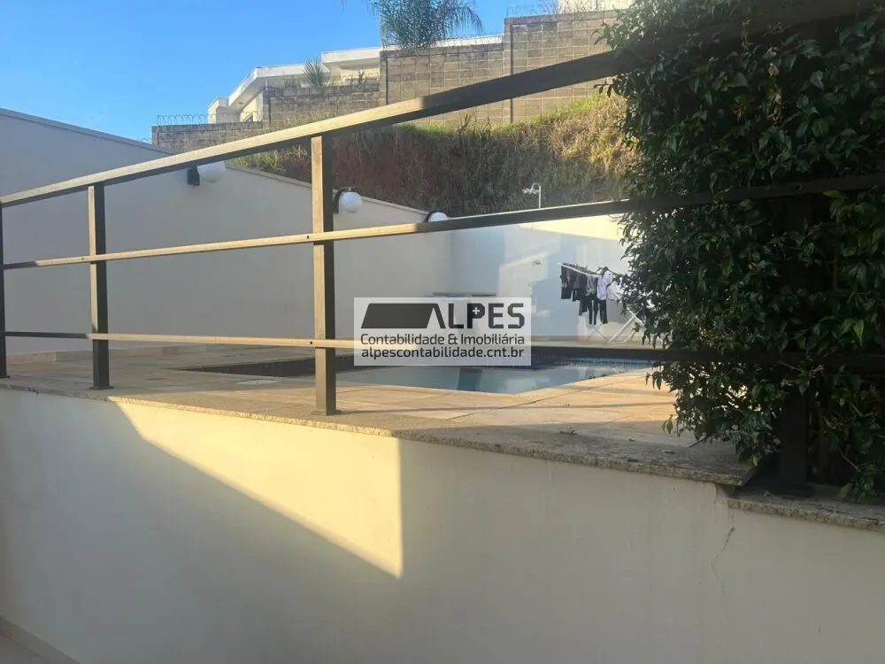 Foto 8 de Sobrado de 6 quartos (4 suítes) com piscina em condomínio fechado, Pinheirinho
