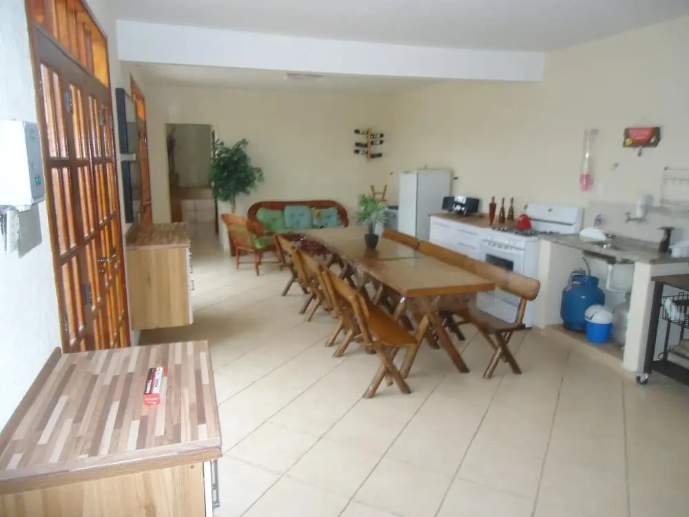 Foto 2 de Sobrado de 6 quartos (4 suítes) com piscina e área de churrasco, Jardim Eldorado