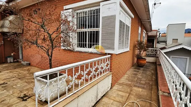 Foto 1 de Sobrado de 7 quartos com edícula, adega e área de churrasco, Centro