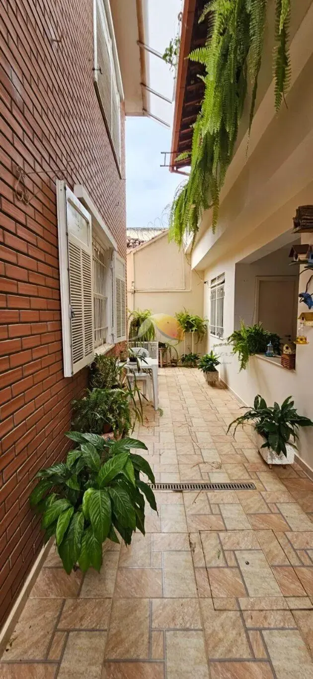 Foto 8 de Sobrado de 7 quartos com edícula, adega e área de churrasco, Centro