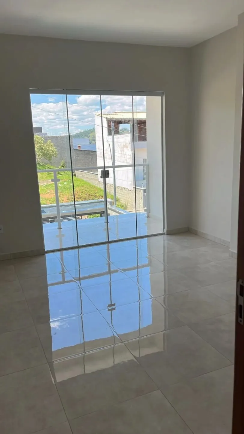 Foto 3 de Sobrado novo de 3 quartos com sacada, Colina Verde