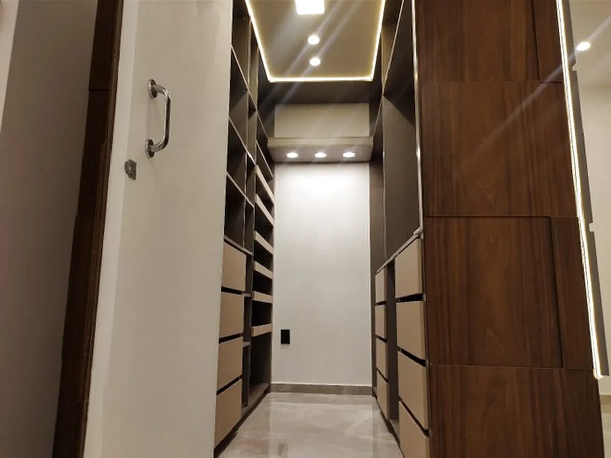 Foto 7 de Sobrado novo e mobiliado de 3 quartos com spa, closet e automação, Pinheirinho