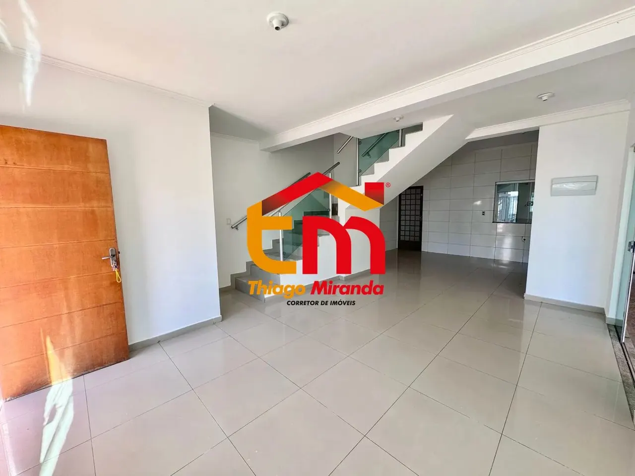 Foto 3 de Sobrado de 3 quartos (1 suíte) com 3 vagas e varanda, Medicina