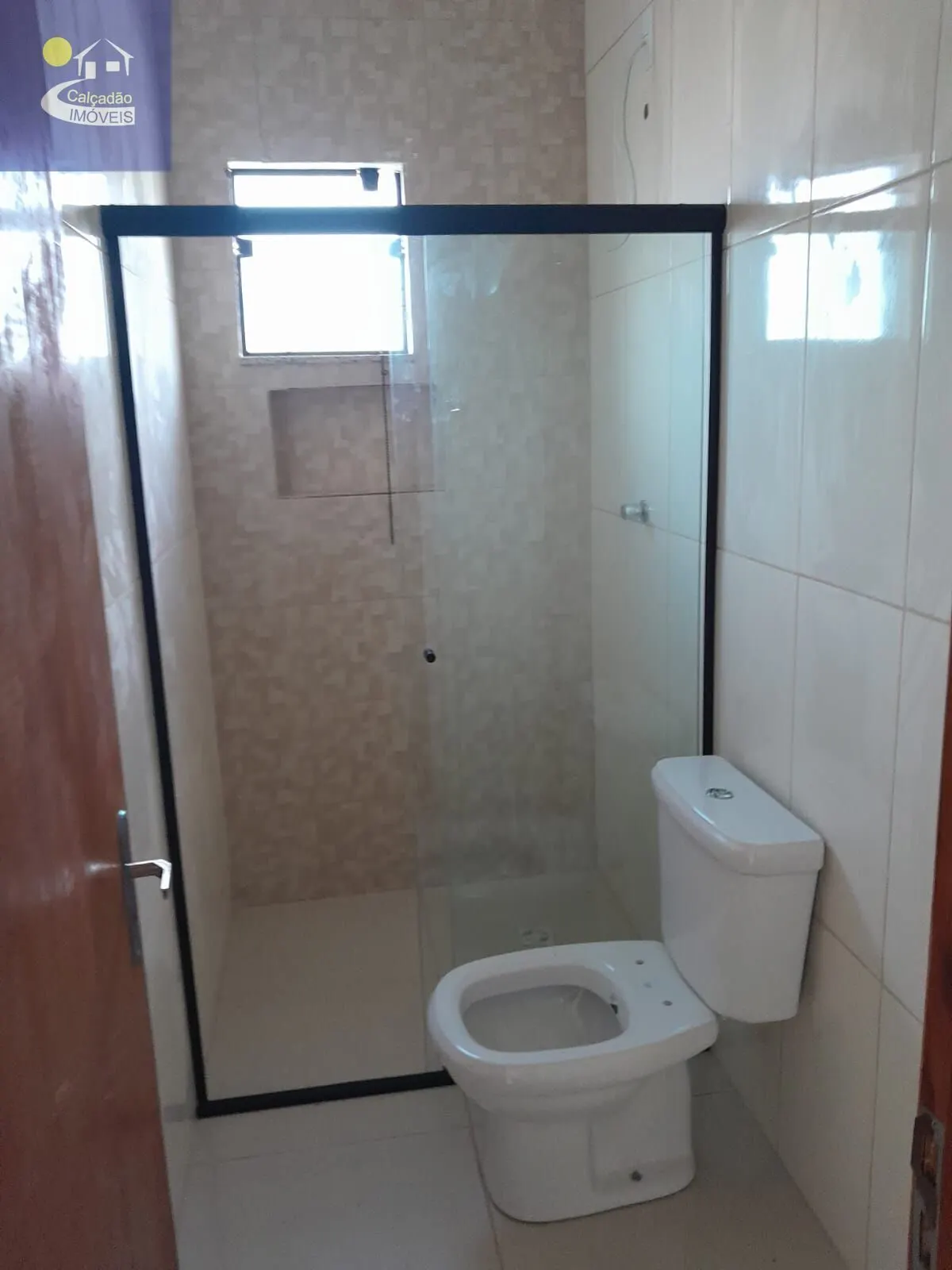 Foto 8 de Sobrado novo de 3 quartos (1 suíte) com varanda e 2 vagas, Centro