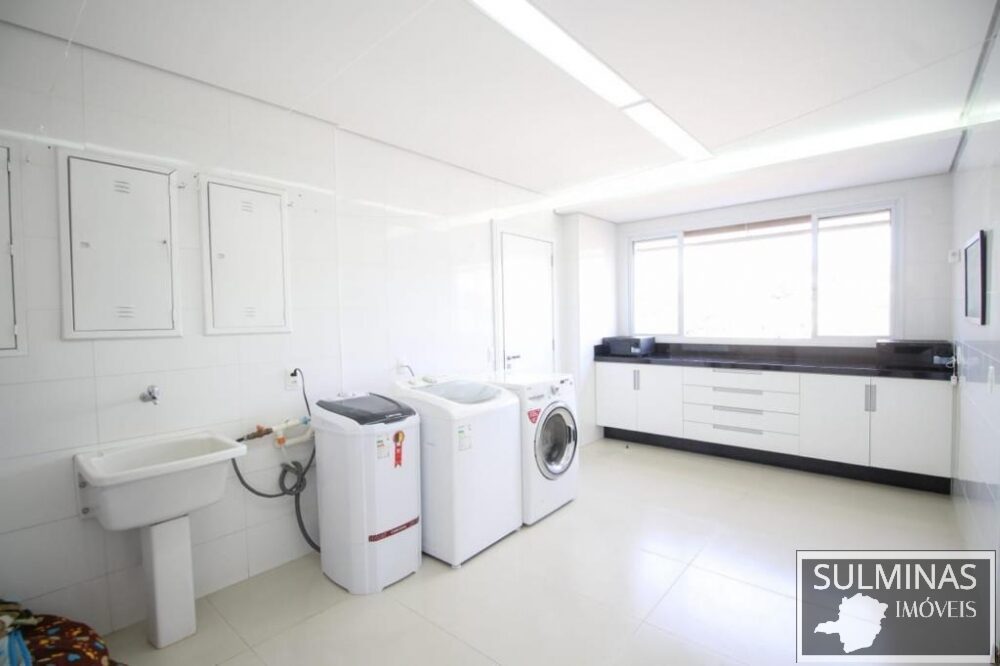 Foto 3 de Apartamento de 375 m² no Centro, Itajubá-MG