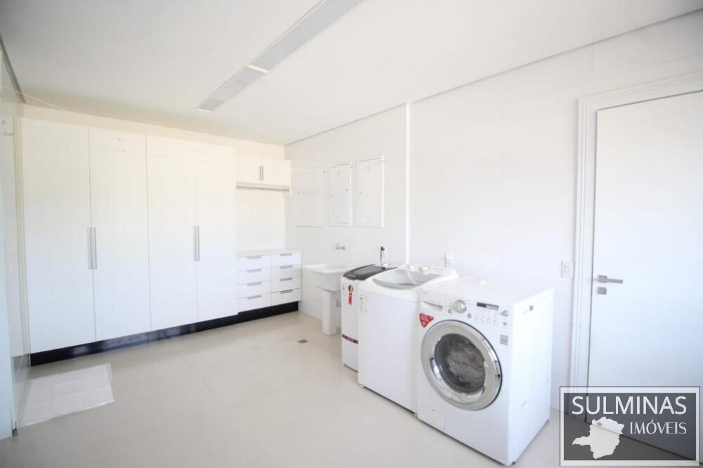 Foto 6 de Apartamento de 375 m² no Centro, Itajubá-MG