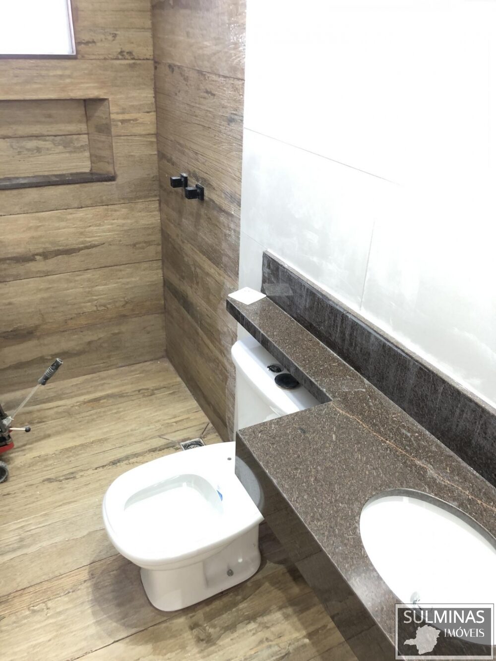 Foto 4 de Casa de 80 m² construídos em Anhumas, Itajubá-MG