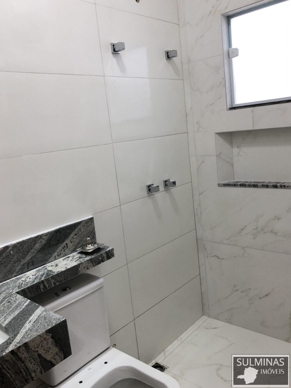 Foto 6 de Casa de 80 m² construídos em Anhumas, Itajubá-MG