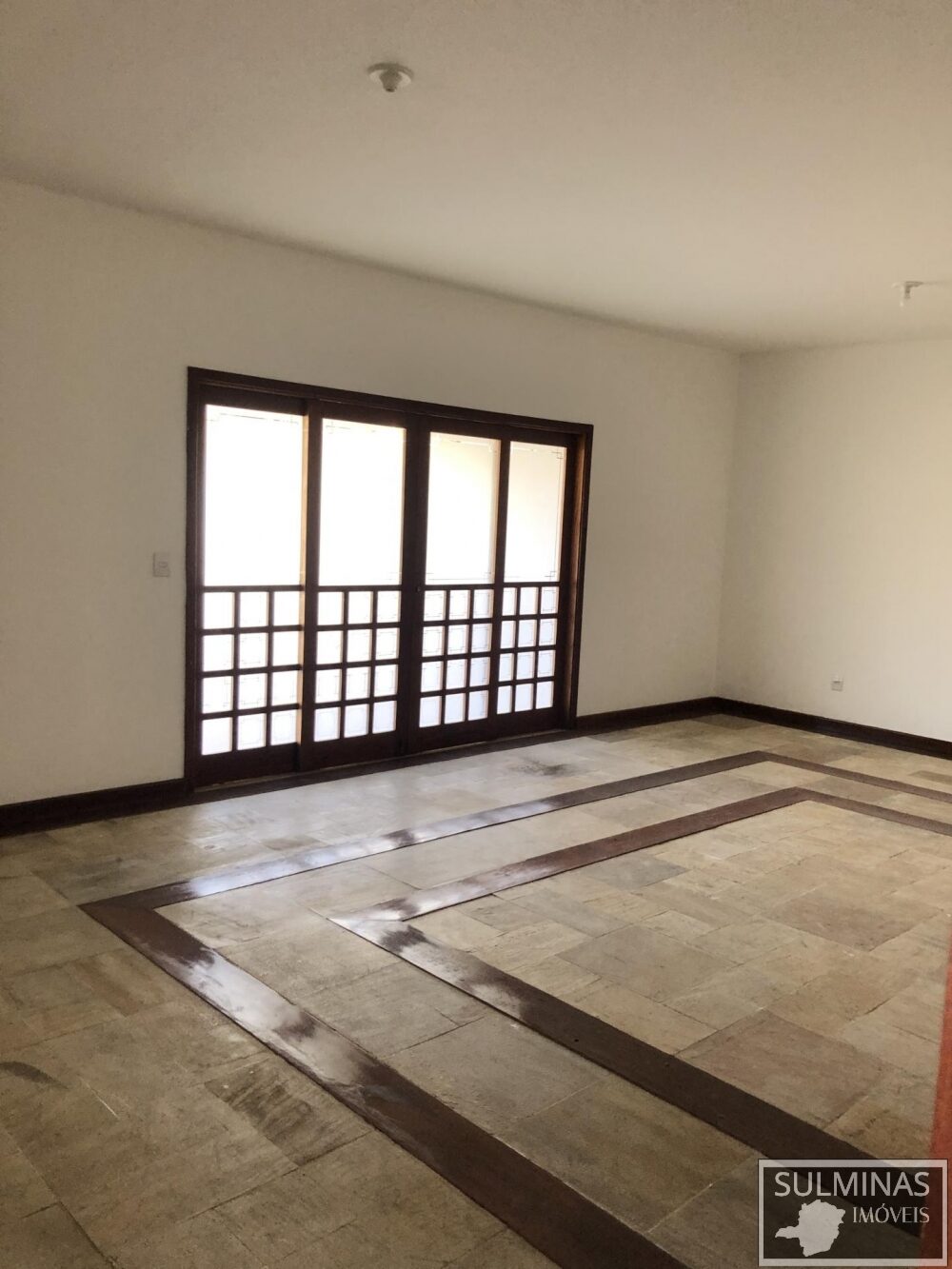 Foto 5 de Sobrado de 497 m² construídos no Morro Chic, Itajubá-MG