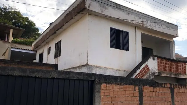 Foto 1 de Casa de 140 m² construídos no Açude, Itajubá-MG