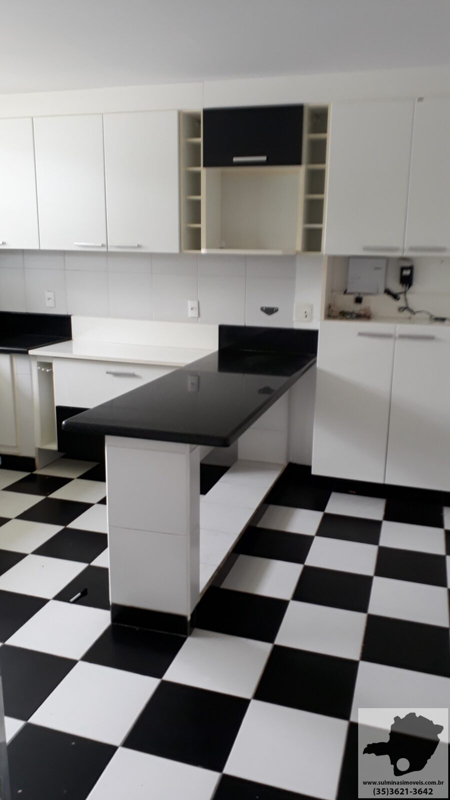 Foto 3 de Casa de 520 m² construídos na Santa Rosa, Itajubá-MG