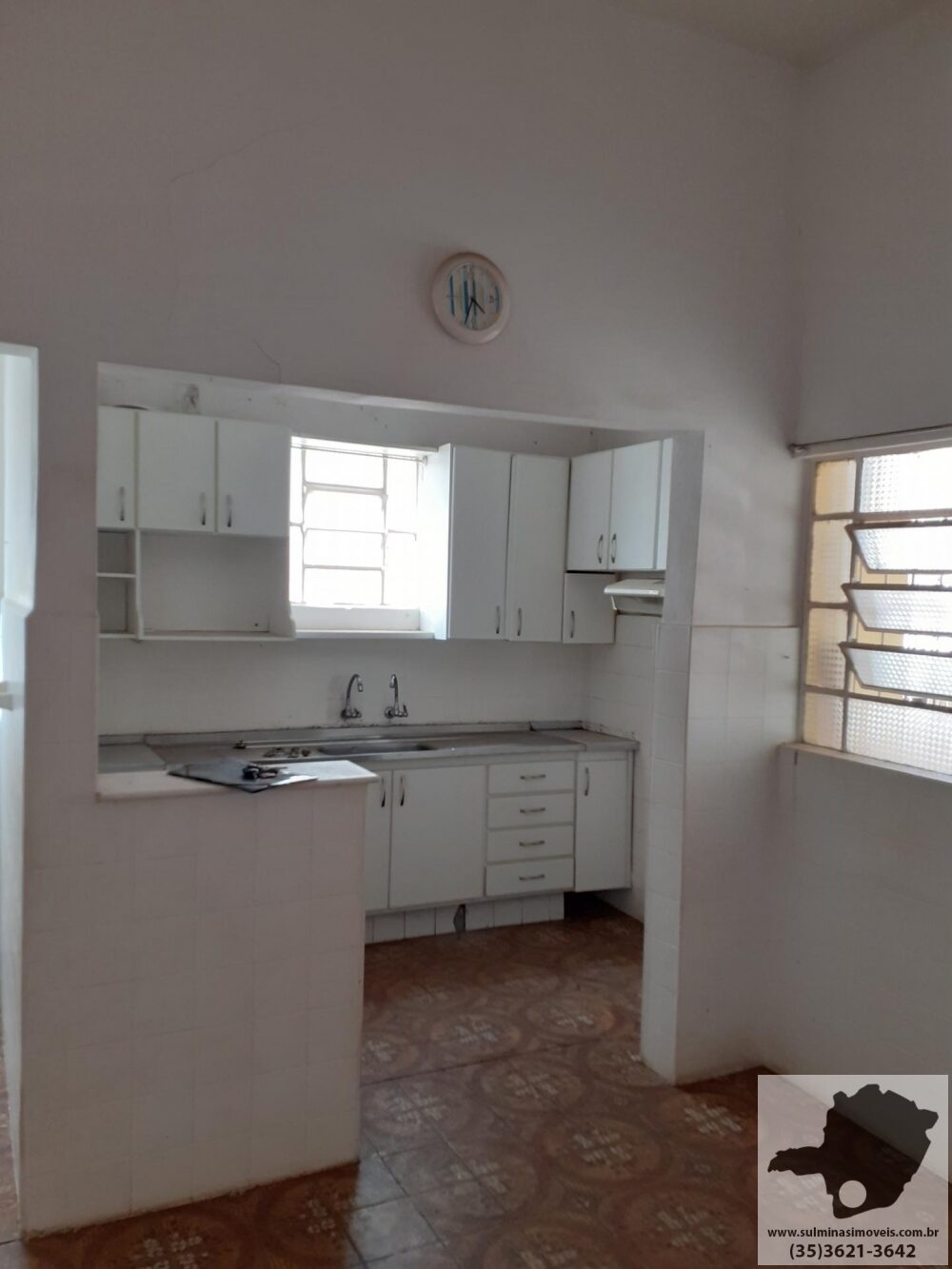 Foto 3 de Casa de 206 m² construídos na Avenida, Itajubá-MG