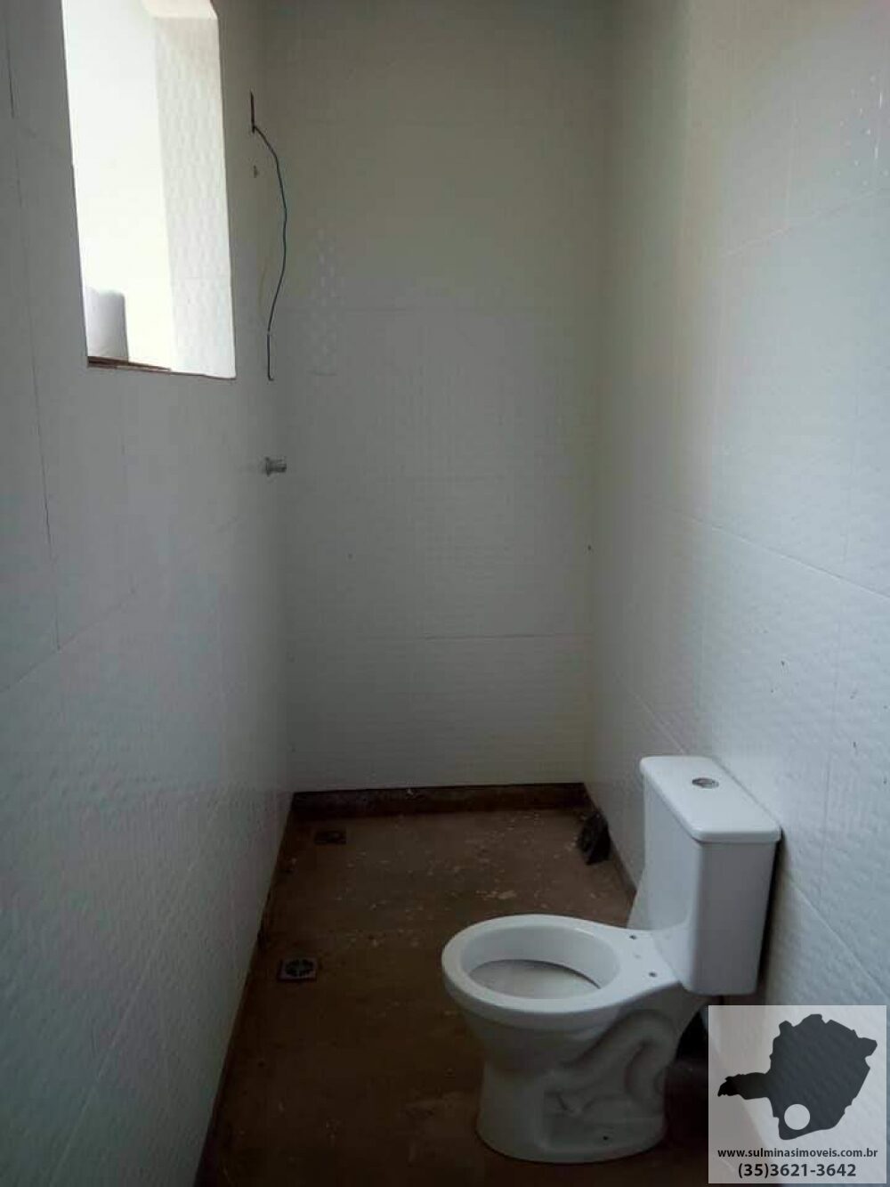 Foto 4 de Casa de 95 m² em reforma na Avenida, Itajubá-MG