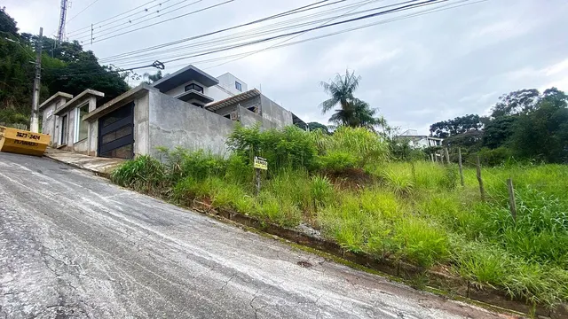 Terreno de 480 m² no Jardim América, Morro Chic