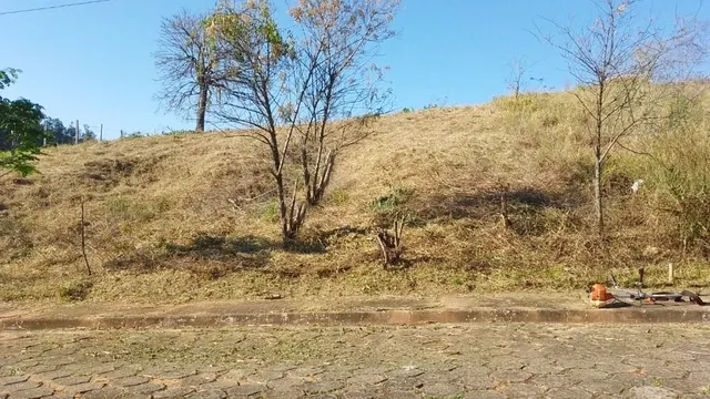 Lote no Jardim América, Praça Oadi Mohallem